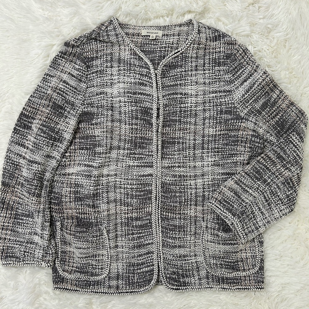 Max Studio Black and White Cardigan Sweater size Large very comfortable